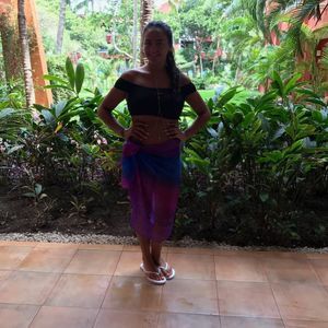 Meet your Posher, Crystal